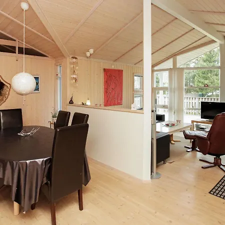 Three-bedroom Holiday In Vaeggerlose 41 Ferienhaus *