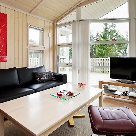 Three-bedroom Holiday In Vaeggerlose 41 Ferienhaus *
