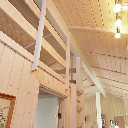 Three-bedroom Holiday In Vaeggerlose 41 Bøtø By