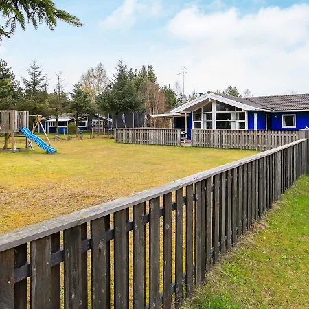 Three-bedroom Holiday In Vaeggerlose 41 Ferienhaus